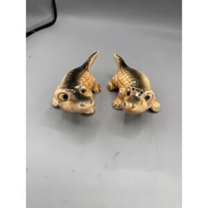 Vintage Ceramic Alligator Salt Pepper Shakers Pair Japan Crocodile